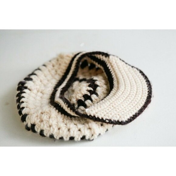 Vintage 70s Handmade Crochet Cream Brown Beret with Hard Shell Visor - Picture 8 of 8
